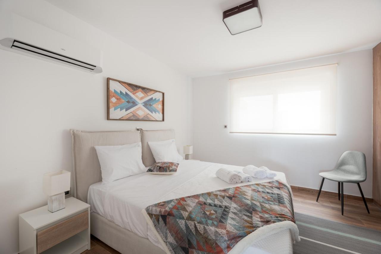 Costa Vasia Seaside Suites And Apartments Vrahati Eksteriør bilde