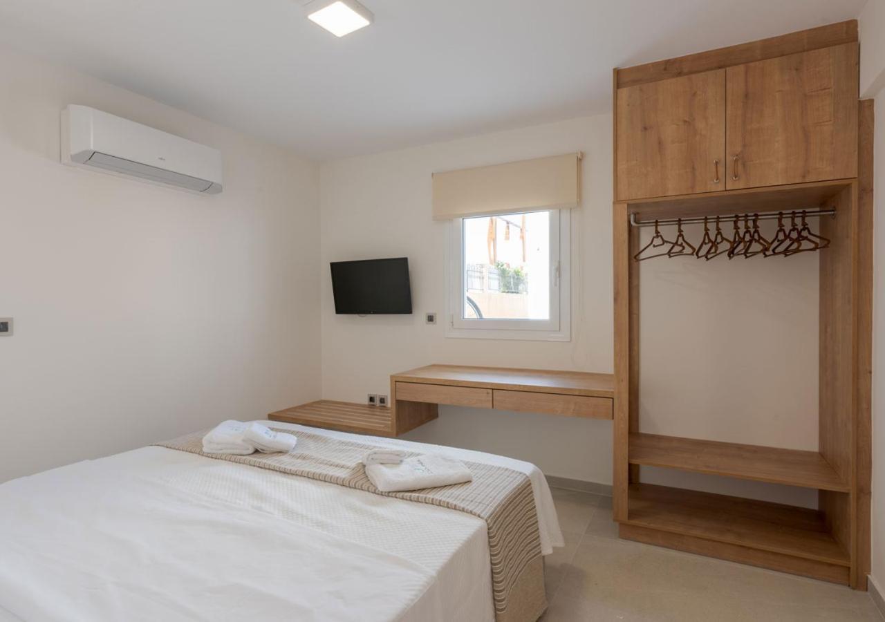 Costa Vasia Seaside Suites And Apartments Vrahati Eksteriør bilde